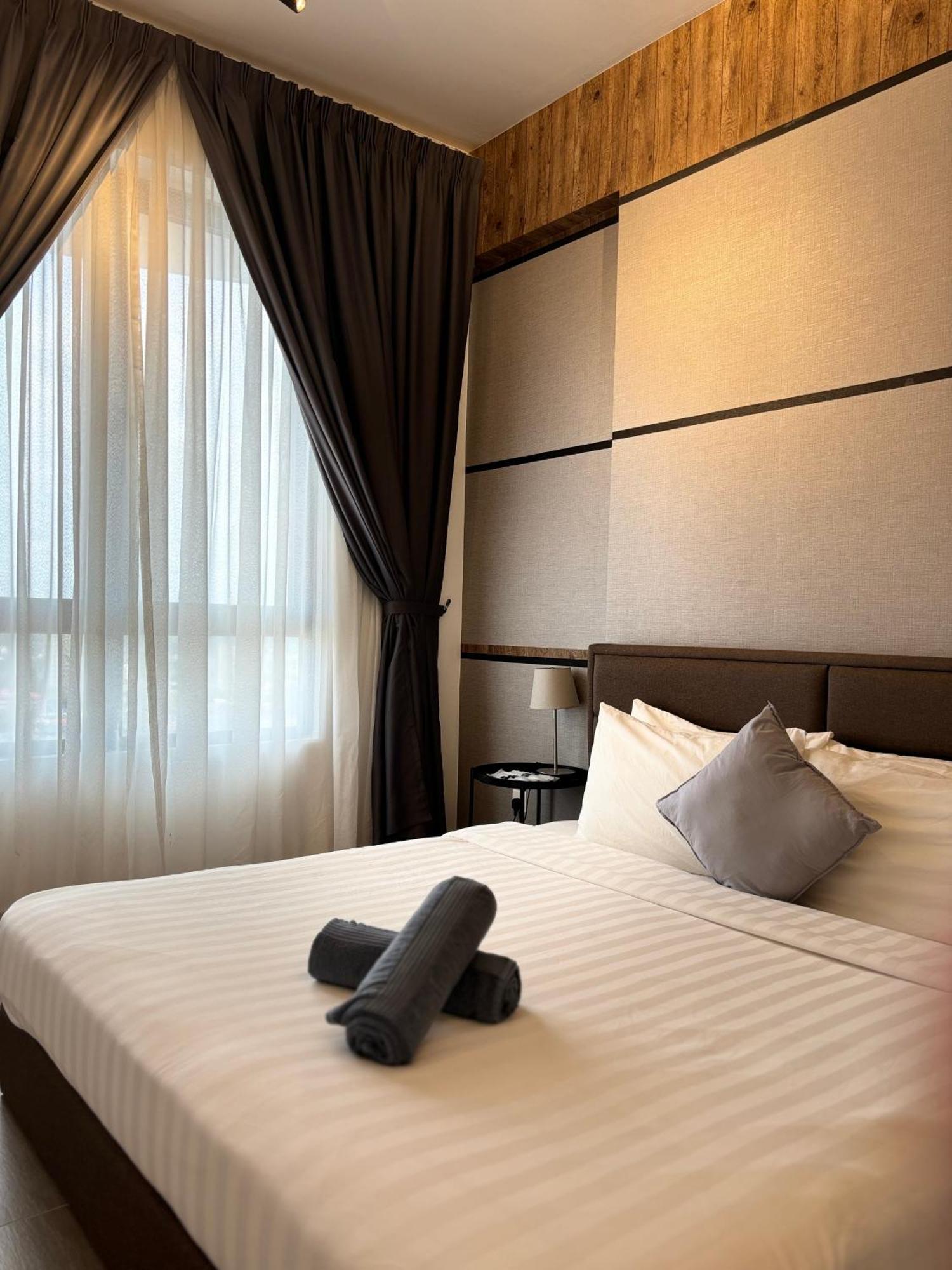 2br Premium Troika By Aghome Apartment